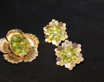 Vintage Gold Tone Flower Brooch & Clip Earring Set | Peridot Glass