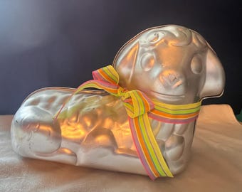 Vintage 1974 Wilton Lamb Cake Pan #502-2014, 3D Easter Sheep Mold, Two Piece Aluminum Baking Pan, Made in Korea