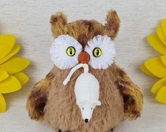 Sowa z myszką, brązowa sowa szydełkowana, Amigurumi szydełkowa śnieżna sowa, prezent