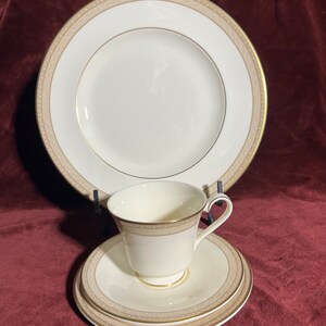 Toulouse by ROYAL DOULTON 5 Piece Place Setting