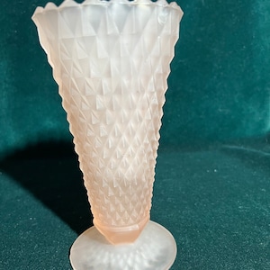 Indiana Glass Diamond Point Vase Pale Pink