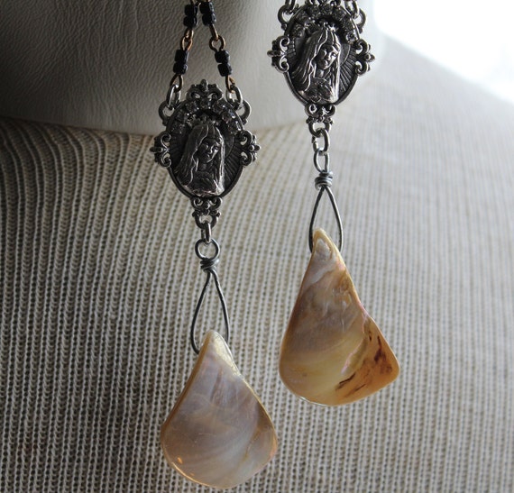 Assembled Religious Shoulder Dusters/Chandelier/A… - image 4