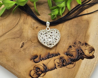 Collier Dirndl coeur grand (10 couleurs disponibles)