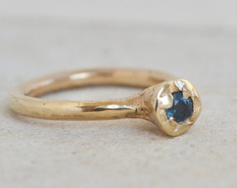 gold sapphire ring