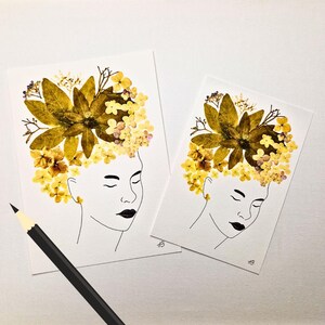 Tarjeta de felicitación, tarjeta artística hecha con flores prensadas. Tarjeta de flores secas, regalo para amantes de la naturaleza.