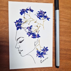Biglietto d'auguri, cartolina artistica realizzata con fiori pressati. Biglietto con fiori secchi, regalo per gli amanti della natura.