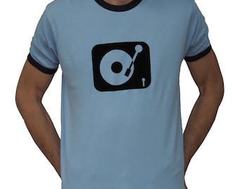 retro Männer T-Shirt Vinyl Schallplattenspieler Plattenspieler analog vintage blau hellblau Männer oldschool