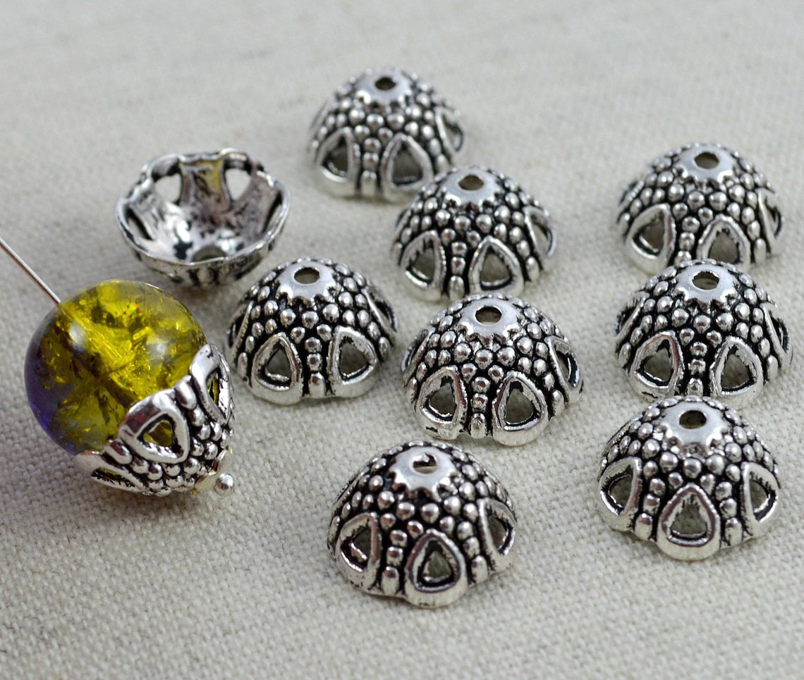 Perlkappen Als Blüte In Silberfarben Platiniert Für 14 Mm Perlen 30 Stück Von Vintageparts, DIY-Schmuck