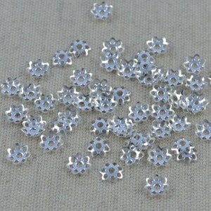 100 Perlenkappen Blümchen, silber 6 mm Bild 2