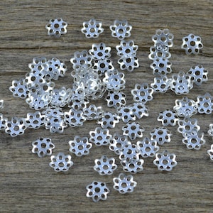 100 Perlenkappen Blümchen, silber 6 mm Bild 1