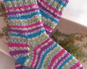 dicke Socken handgestrickt Strümpfe Sofasocken Größe 36 37 warme Wollsocken Ringel