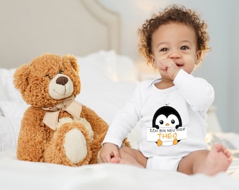 Blauer-Stork baby body with personalized print "Penguin holding the child's name" Gift for toddler Long-sleeved organic cotton