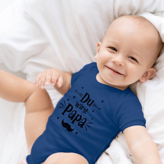 Body Bebe Ciguena Azul Vas a ser papa Embarazo Sorpresa Hombre con body de bebe anunciando que va a ser padre de algodon organico de manga corta Etsy Espana