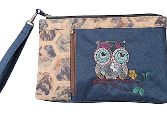 Zippy Clutch Bag