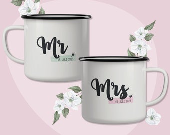 Emailletasse "Mr / Mrs" mit Datum als personalisiertes Hochzeitsgeschenk