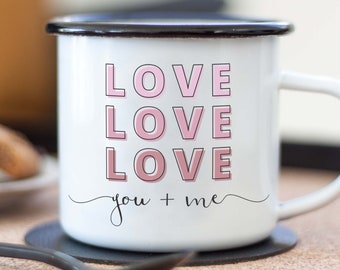 Valentinstag Geschenk Emailletasse "Love you + me" für Paare