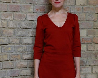 V-neck dress Mila carmine red