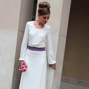 Brautkleid Elaine creme flieder Bild 1