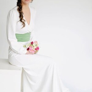 Wedding dress Lily of the valley cream apple green image 4