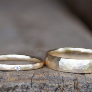 Wedding rings "we stay" hammered 585/- rose gold brilliant