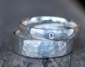 Wedding rings partner rings hammered silver, elegant & simple, brilliant