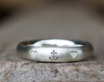 Proposal ring "firmly anchored" silver with 2 hearts and 1 anchor