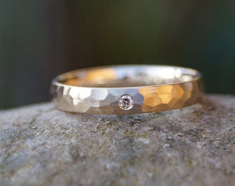 Partnerring einzelner Trauring "wir bleiben" gehämmert, geschmiedet  in 333/- Roségold Brillant