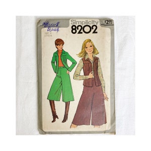 Vintage ca. 1977 Simplicity 8202 Gaucho & Unlined Jacket or Vest Sewing Pattern Women Size 10 Junior Size 11