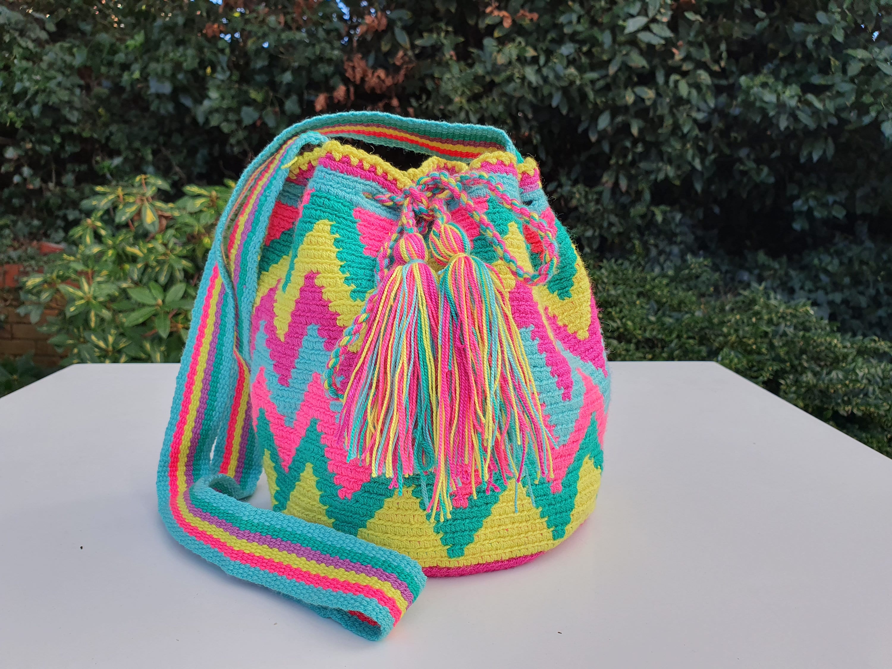 Authentic Handmade Bags Mochilas Wayuu ARCOIRIS COLLECTION MEDIANA