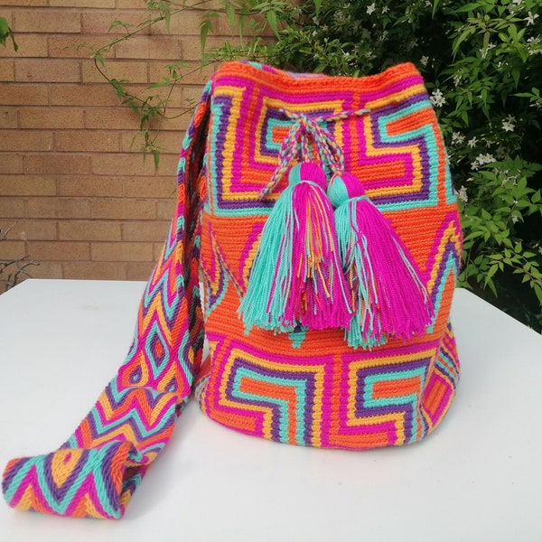 Bolsos únicos de ganchillo hechos a mano Mochilas Wayuu La Guajira Colombia VERANO COLECCIÓN Colombia