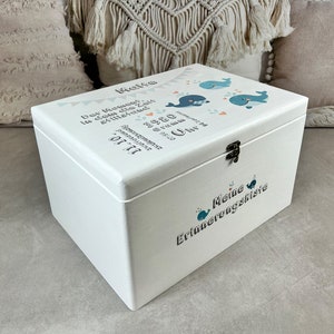 Erinnerungskiste Baby groß in weiß, süßer Wal, Geschenk zur Geburt, Geschenk Baby, Erinnerungsbox mit Geburtsdaten, Geschenk zur Taufe Bild 1