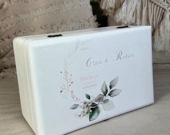 Hochzeitsbox Floral, Zweige Kranz Eukalyptus, mit Namen l Datum personalisiert,  Geschenk zur Hochzeit für Brautpaar, Verpackung aus Holz