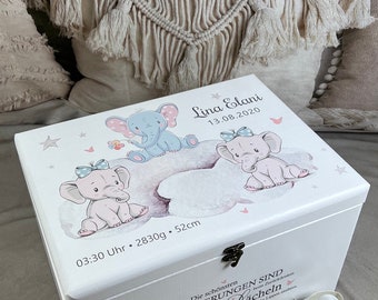 Memory box motif elephant family on clouds, white, personalized with names and dates of birth