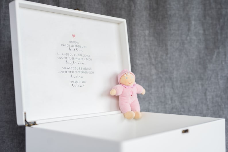 Erinnerungskiste Baby groß in weiß, süßer Wal, Geschenk zur Geburt, Geschenk Baby, Erinnerungsbox mit Geburtsdaten, Geschenk zur Taufe Bild 4