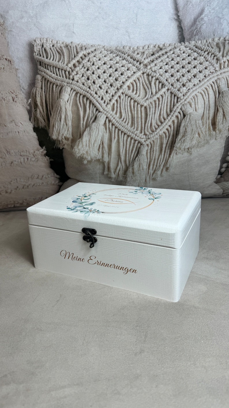 Communion memory box white, flower tendrils, wreath, floral, memory box with dates of birth, gift for birth, baptism or communion image 2