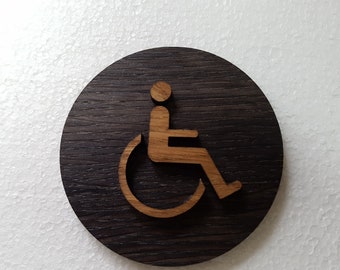 Toilettenschild aus Holz in Lasertechn. -Rollstuhl