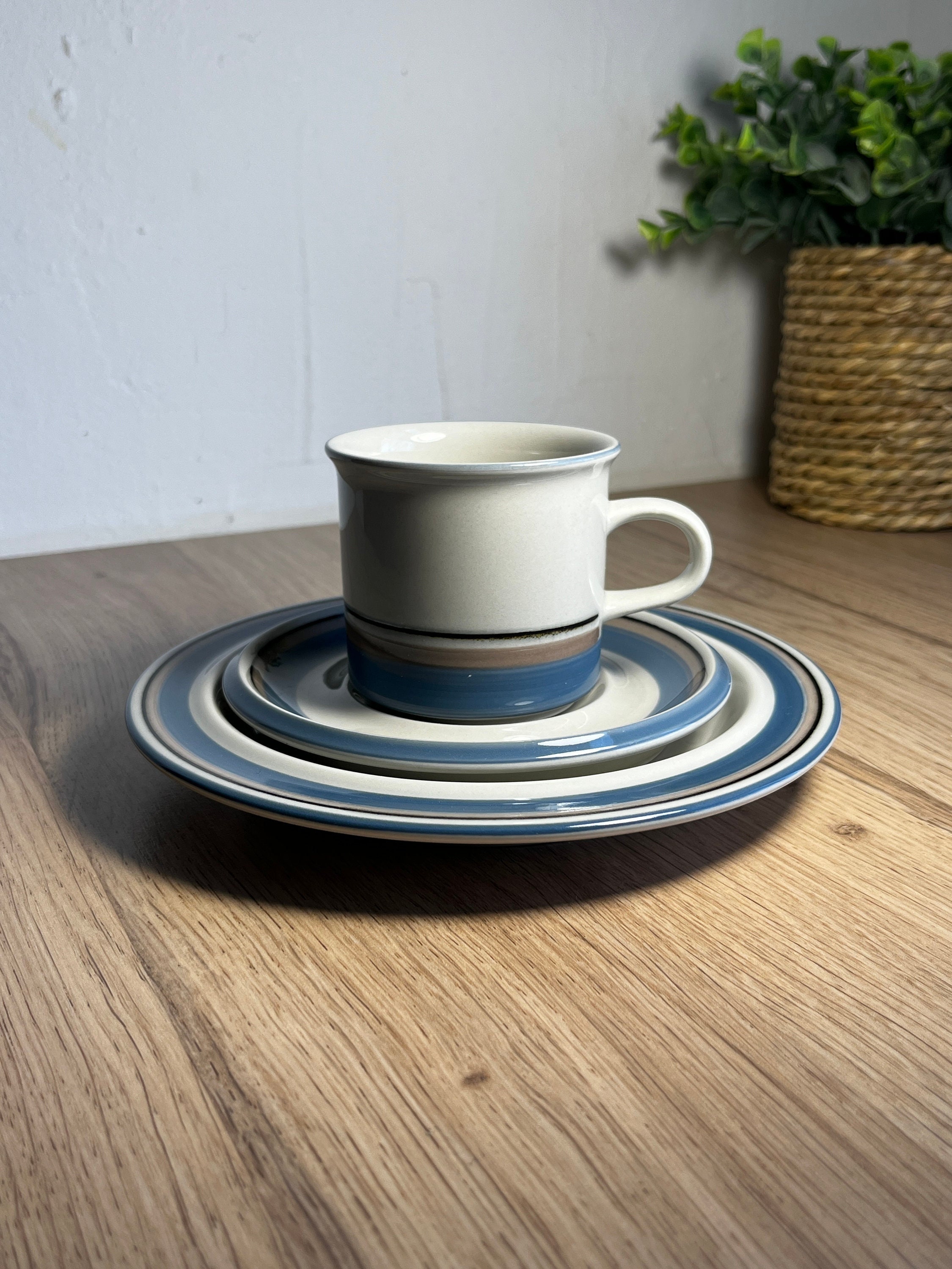 Arabia of Finland Uhtua Series Ceramic Coffee Set With Cups Arabia of Finland Uhtua Series Ceramic Coffee Set With Cups