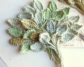 0,80Eur/St  4 kleine Häkelblätter Applikation Blätter Aufnäher häkeln crochet leaf ca 2x2,5cm Farbwahl grün