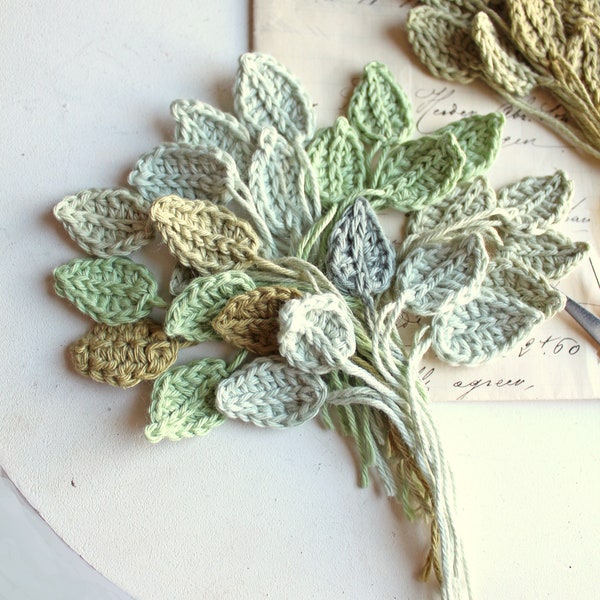 0,80Eur/St  4 kleine Häkelblätter Applikation Blätter Aufnäher häkeln crochet leaf ca 2x2,5cm Farbwahl grün