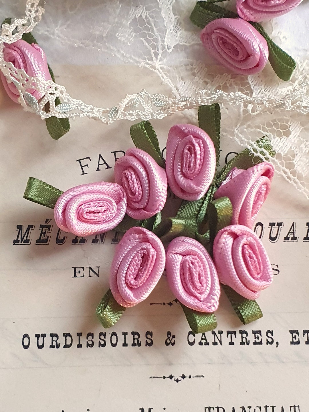 10 Small Satin Roses Oval Satin Roses Roses MALVEN PINK 149 Rose ...