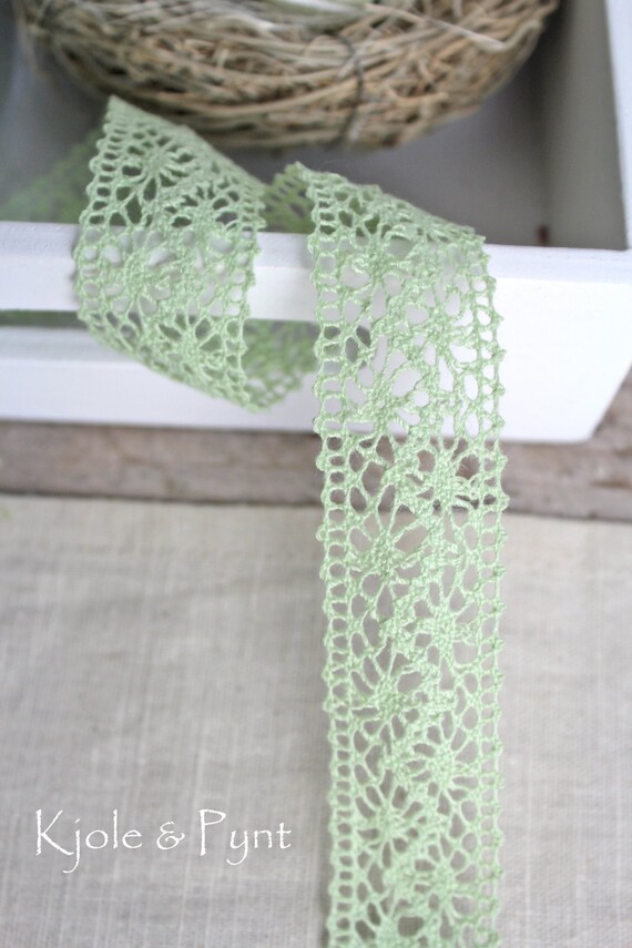 2m cut length 20/% OFF White Lace Craft ribbon trim 8mm
