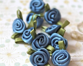 0,28Eur/St 10 kleine Satinrosen Jeans Blau 1cm Satinröschen Röschen Rose Rosebud Satinbandrosen Blume Applikation Deko Nähen DIY RD