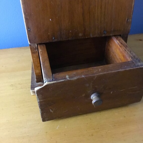 Hanging Mitten Box USA Hand-made Reproduction Pine