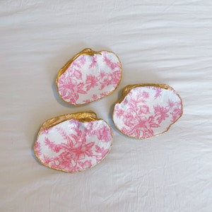 Clam Shell Jewelry and Trinket Dish, Decoupage