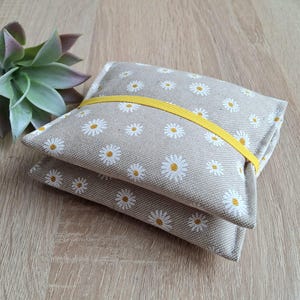 Borsa per assorbenti semplice, margherite, borsa per il ciclo mestruale, borsa igienica, prima mestruazione, regalo per ragazze, organizer per assorbenti