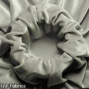 Gladde zilveren 4-way stretch fluwelen stof op maat gesneden | Polyester Spandex-stof | 60&quot; breed | voor jurk, tafelkleed, draperie