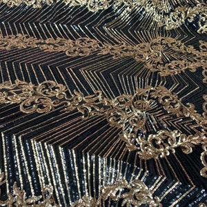 Zwart Goud- Geborduurde Stof- 4 Way Stretch SEQUIN STOF op maat gesneden _ Spandex Stof- Mesh Pailletten Fabric_ Kant Stof