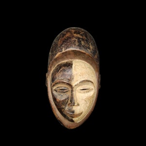 Traditional African Mask - Mask Mukishi wa Pwo