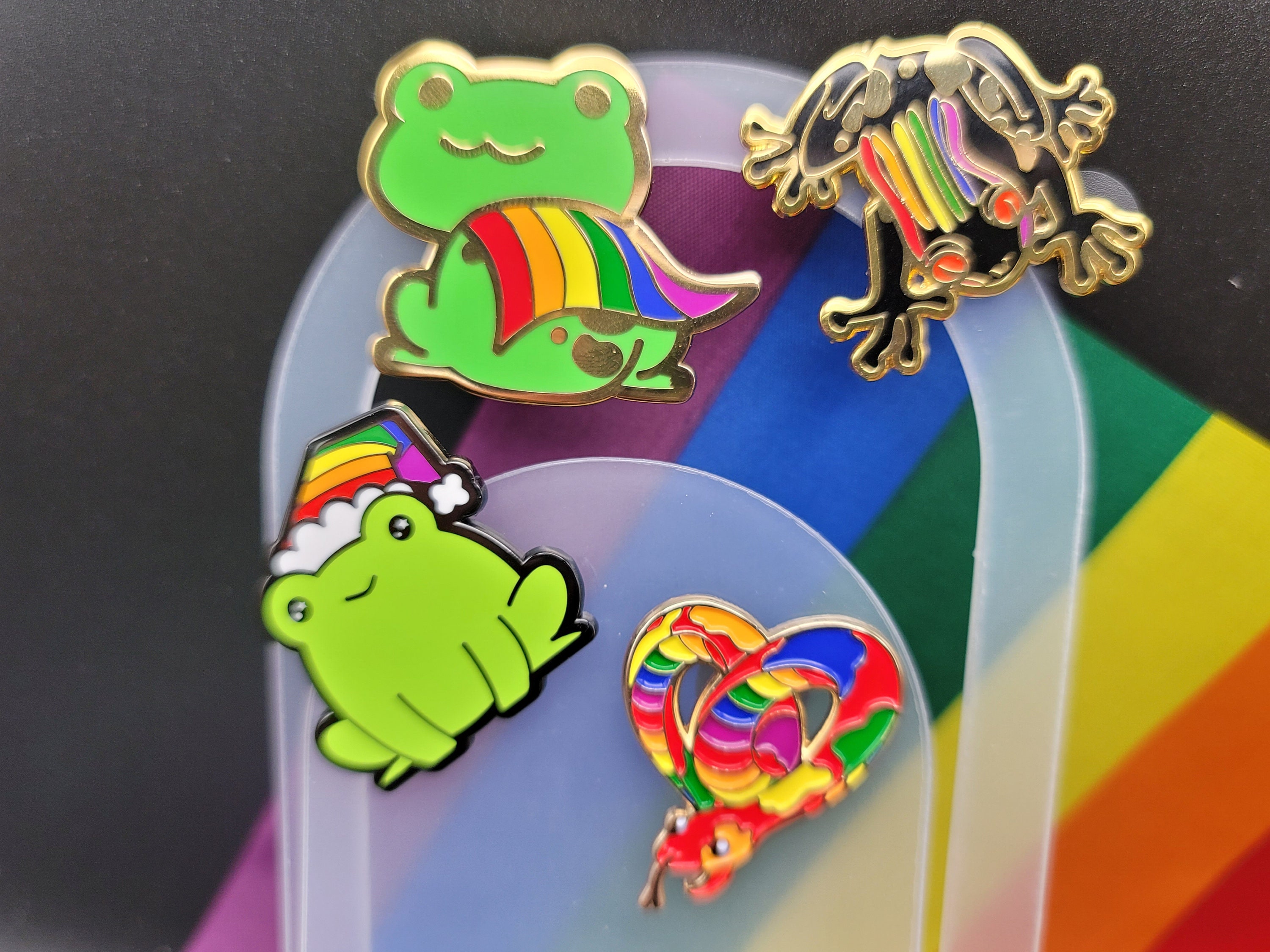 Nonbinary Pride Frog Pin in Enby LGBT+ Flag Colors | Chibi Superhero Gay  Frog Pin