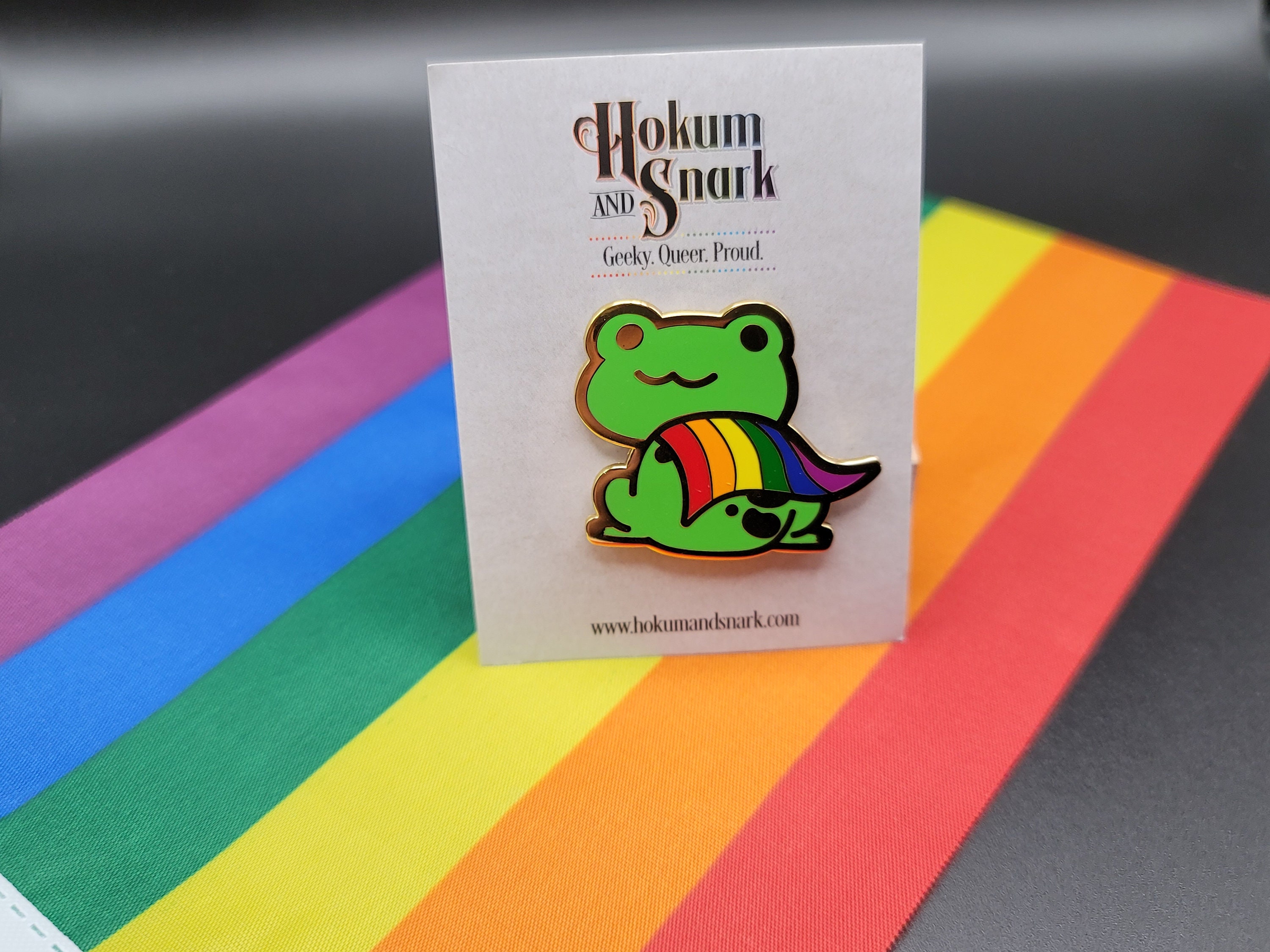 Nonbinary Pride Frog Pin | Chibi Queer Frog Enamel Pin in Non Binary Pride  Flag Cape | Pride Jewelry Accessories | LGBTQ Frog Pins